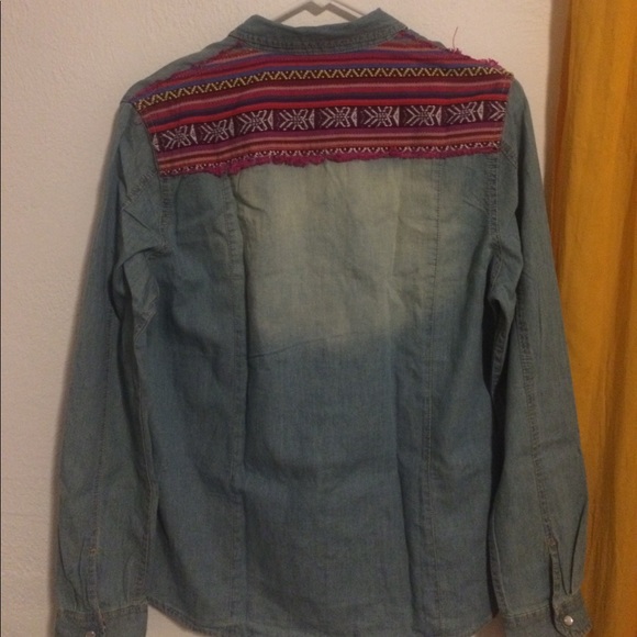 Inso Embroidered Denim Top - Picture 1 of 4